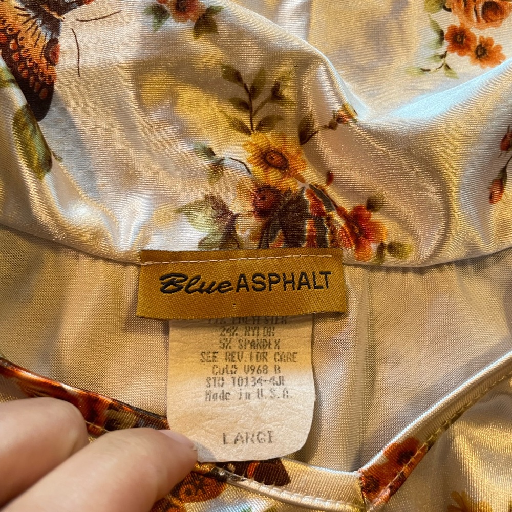 Vintage - Silky butterfly collared shirt